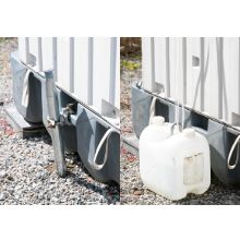 仮設トイレの耐風養生